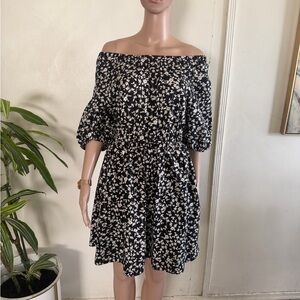 Old Navy Black and White Floral Mini Dress